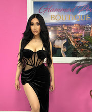 Load image into Gallery viewer, She All That Dress (Black)
