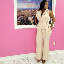 Load image into Gallery viewer, Bossy Pants Set (Biege)
