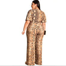 Load image into Gallery viewer, Sexy Leopard Print Jumpsuit (Plus Size)
