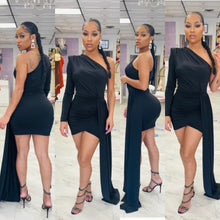 Load image into Gallery viewer, Elegance Dress (black)
